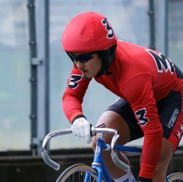 自転車ヘルメット着用、警視庁が先行して「模範」 4月から努力義務