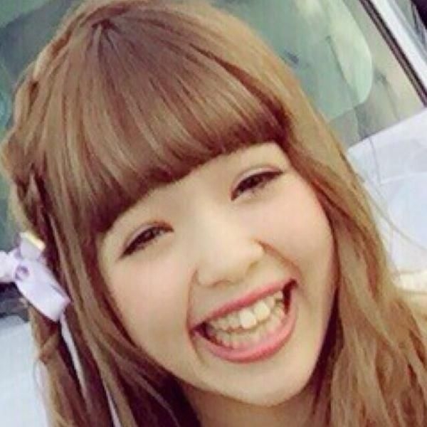 藤田ニコル 恥ずかしいデジタルタトゥーを告白「チューしたプリを普通にSNSに上げてたんです」