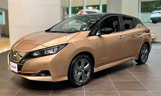 トヨタ新型「プリウス 爆速仕様」登場　 価格「460万円」にさっそく賛否両論の声　「スポーツカーより速い！」 ユーザーの反応は？