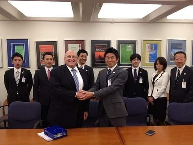 国民絶望「なぜ日本人はコオロギを食べようとしているのか」…牛乳を捨て、牛を殺処分しているのに