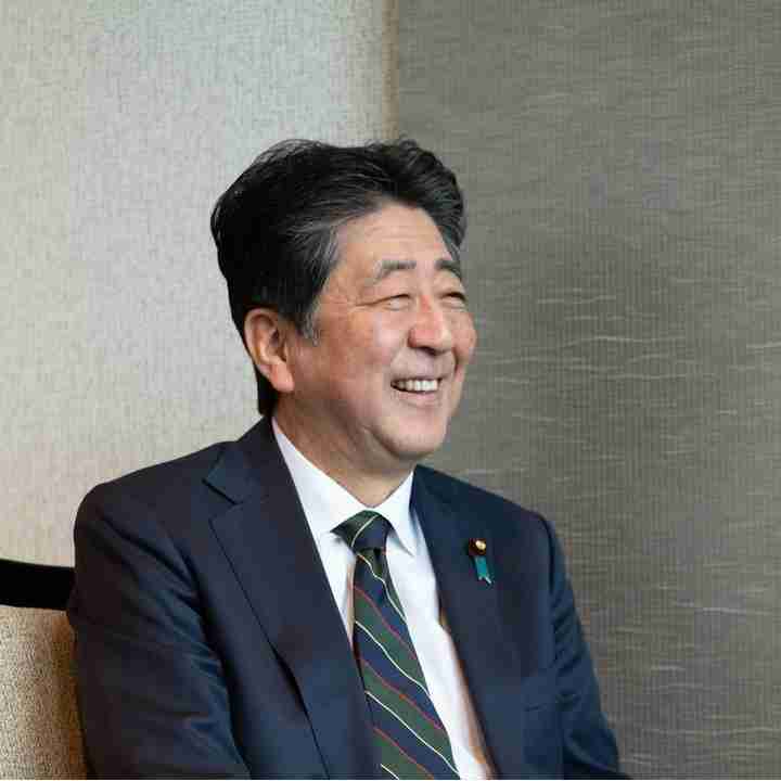 岸信千世氏　公式サイトがまた物議…個人情報を入力しないと入れない