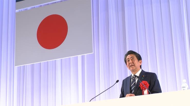 岸信千世氏　公式サイトがまた物議…個人情報を入力しないと入れない