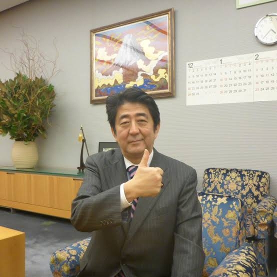 岸信千世氏　公式サイトがまた物議…個人情報を入力しないと入れない