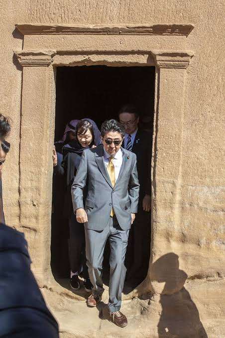 岸信千世氏　公式サイトがまた物議…個人情報を入力しないと入れない
