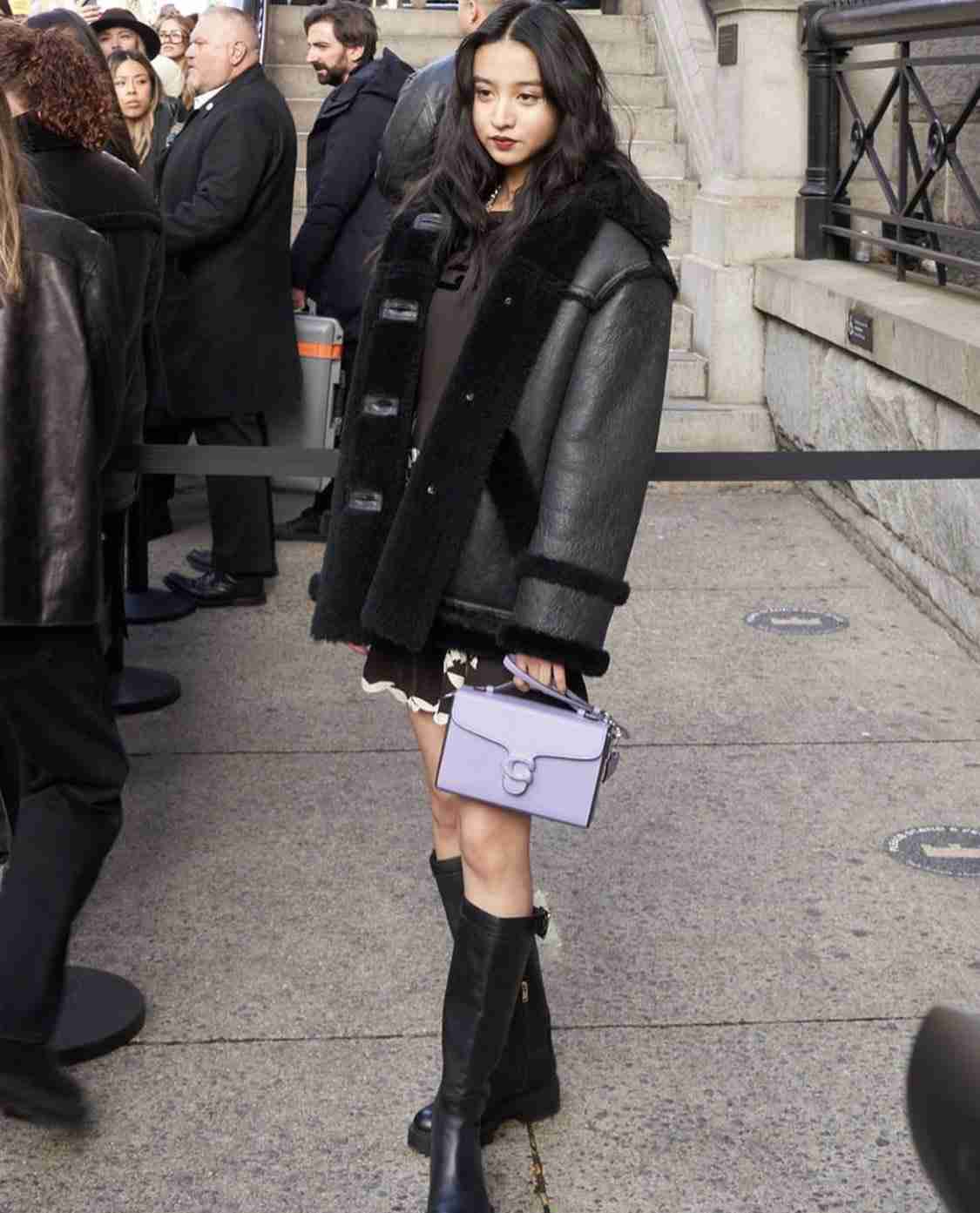 なんだこの衣装…となった芸能人の衣装