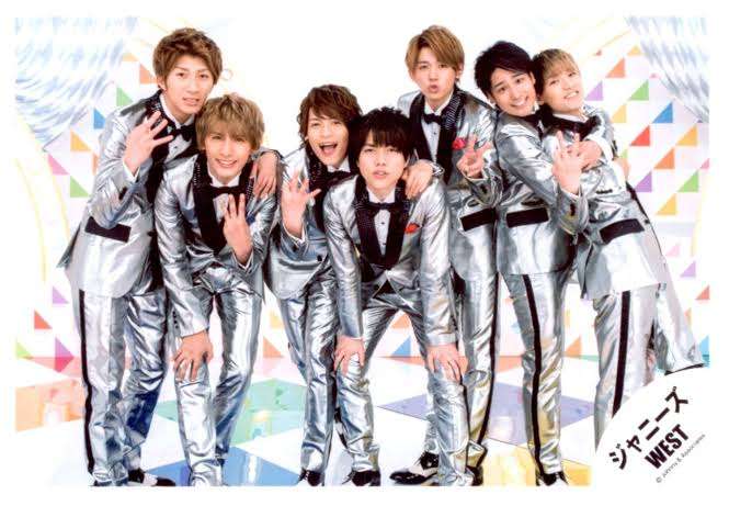 なんだこの衣装…となった芸能人の衣装