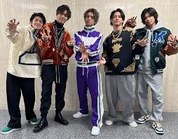 なんだこの衣装…となった芸能人の衣装