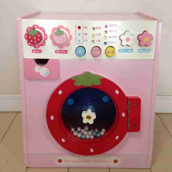 いちごグッズが見たい🍓