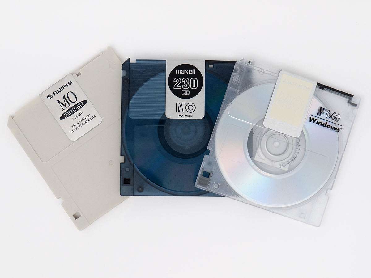 「USBメモリって何？」「CDを焼く!?」　若者に伝わらなくて驚いたPC・ガジェット関連用語