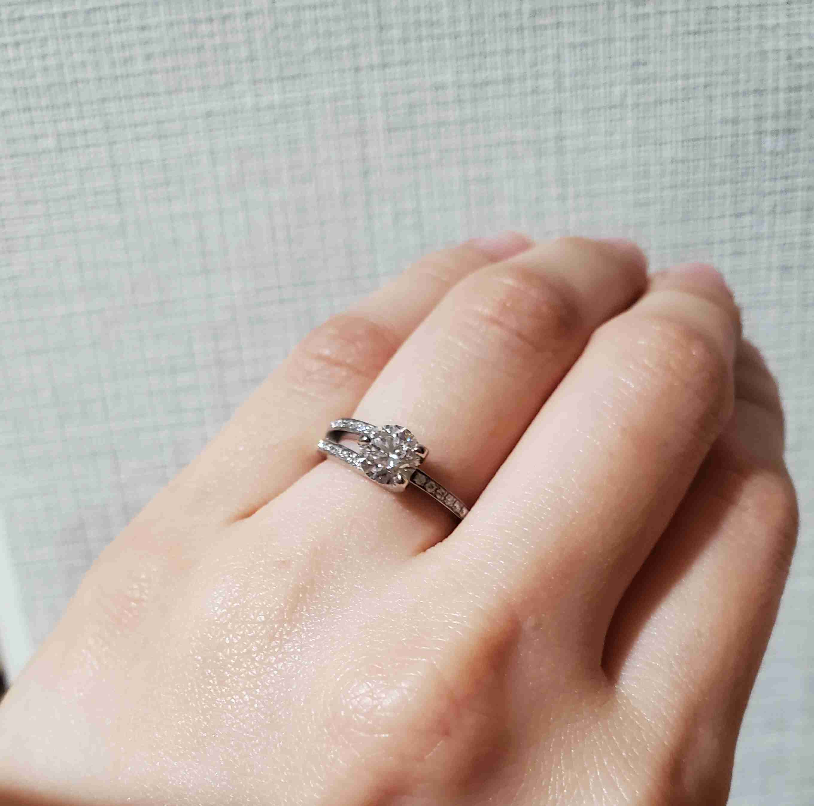 みんなの婚約指輪見せて！(結婚指輪も可)