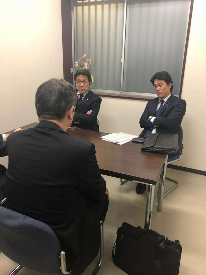 あだ名は「ボッチ君」…!立憲民主党・小西議員の「サル発言」に他党もブチギレ中