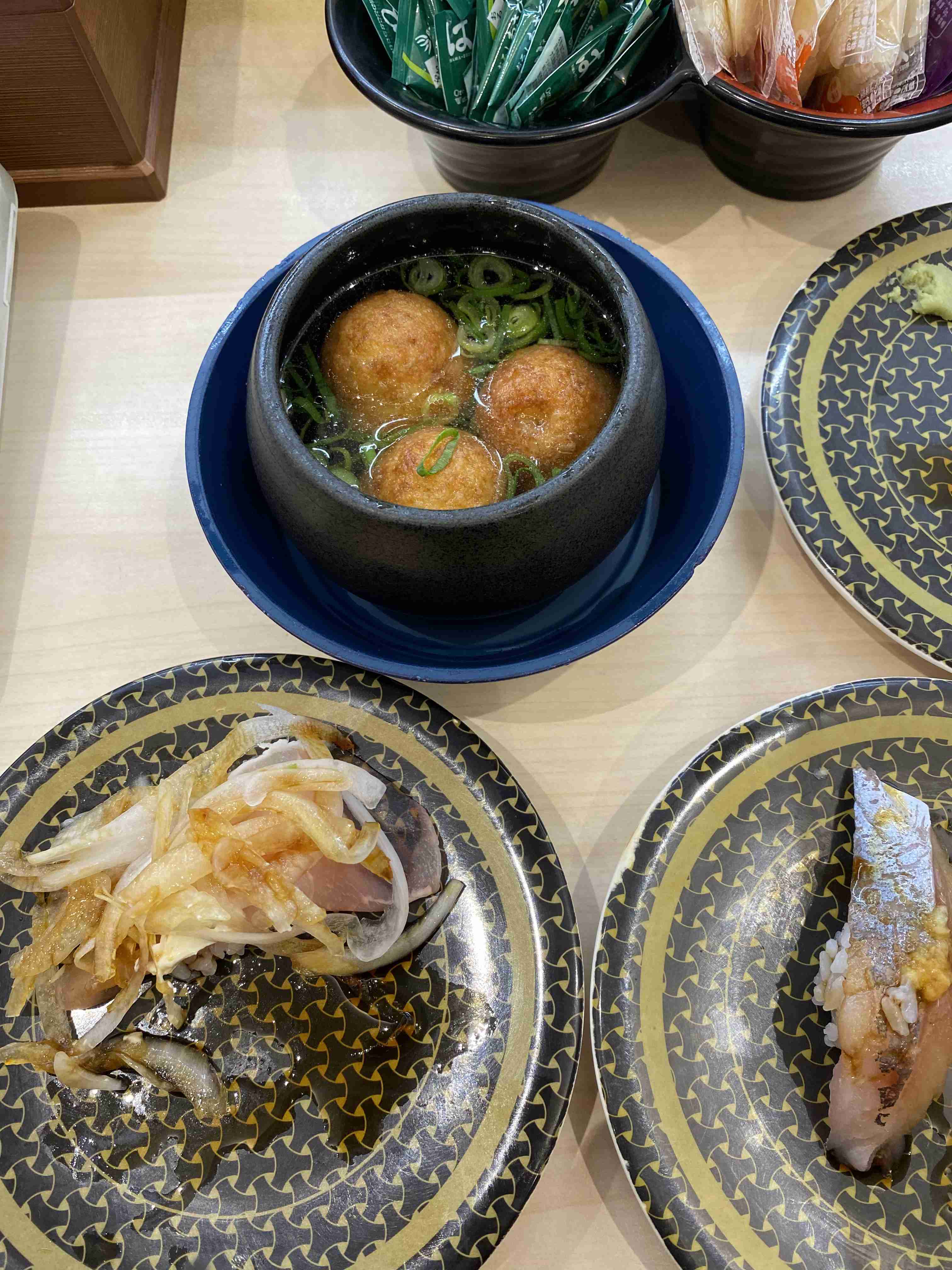 回転寿司へ行ったら絶対食べるネタ3つ教えて