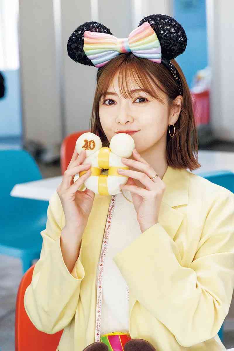 白石麻衣、ディズニーオフショットに「そのカチューシャ反則」「一生、まいやん推し」の声