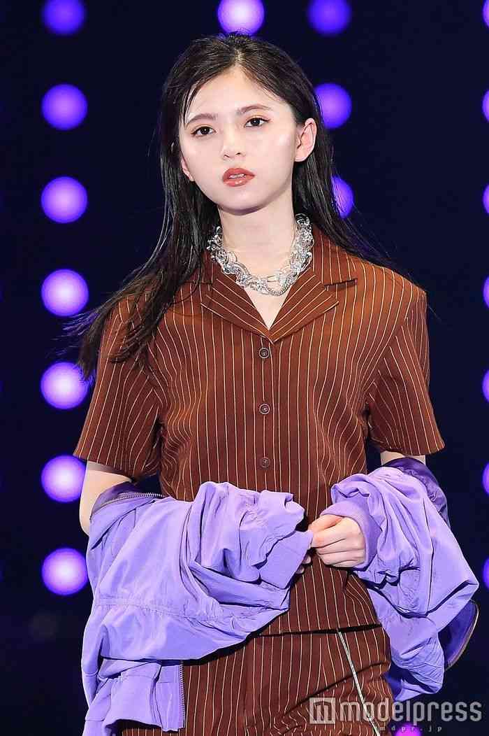 白石麻衣、ディズニーオフショットに「そのカチューシャ反則」「一生、まいやん推し」の声