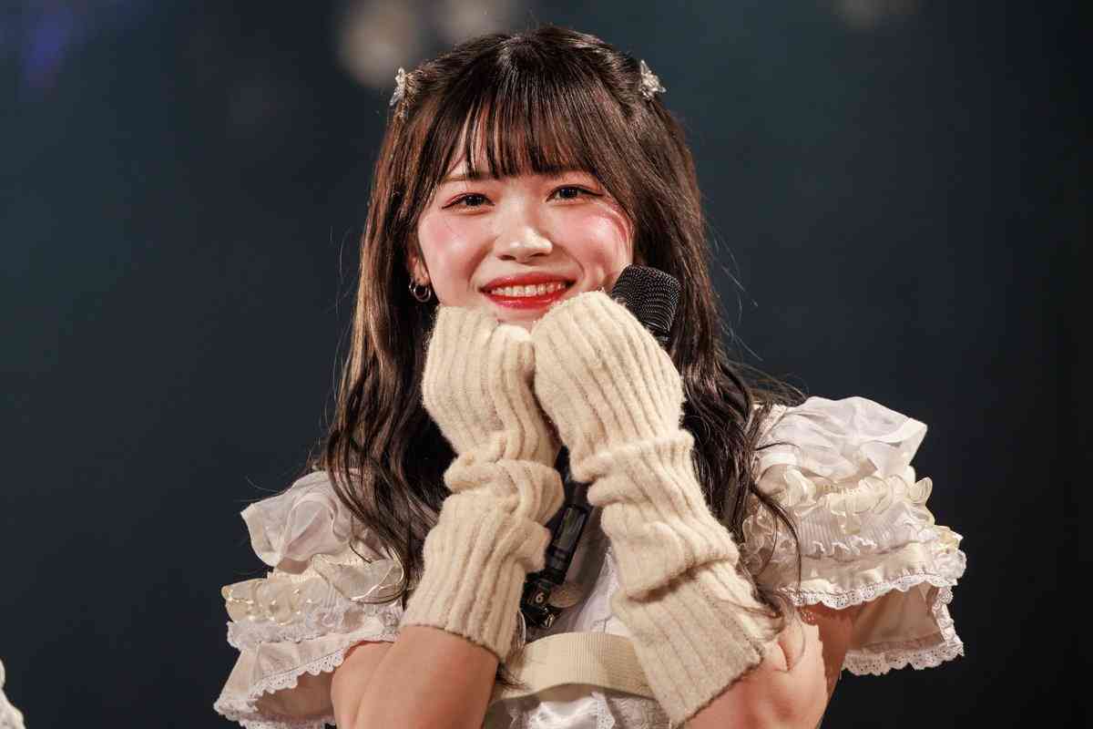 人気アイドル「電車内で騒ぐ」プライベート動画拡散を謝罪　「イチャイチャ＆手繋ぎ」疑惑は否定