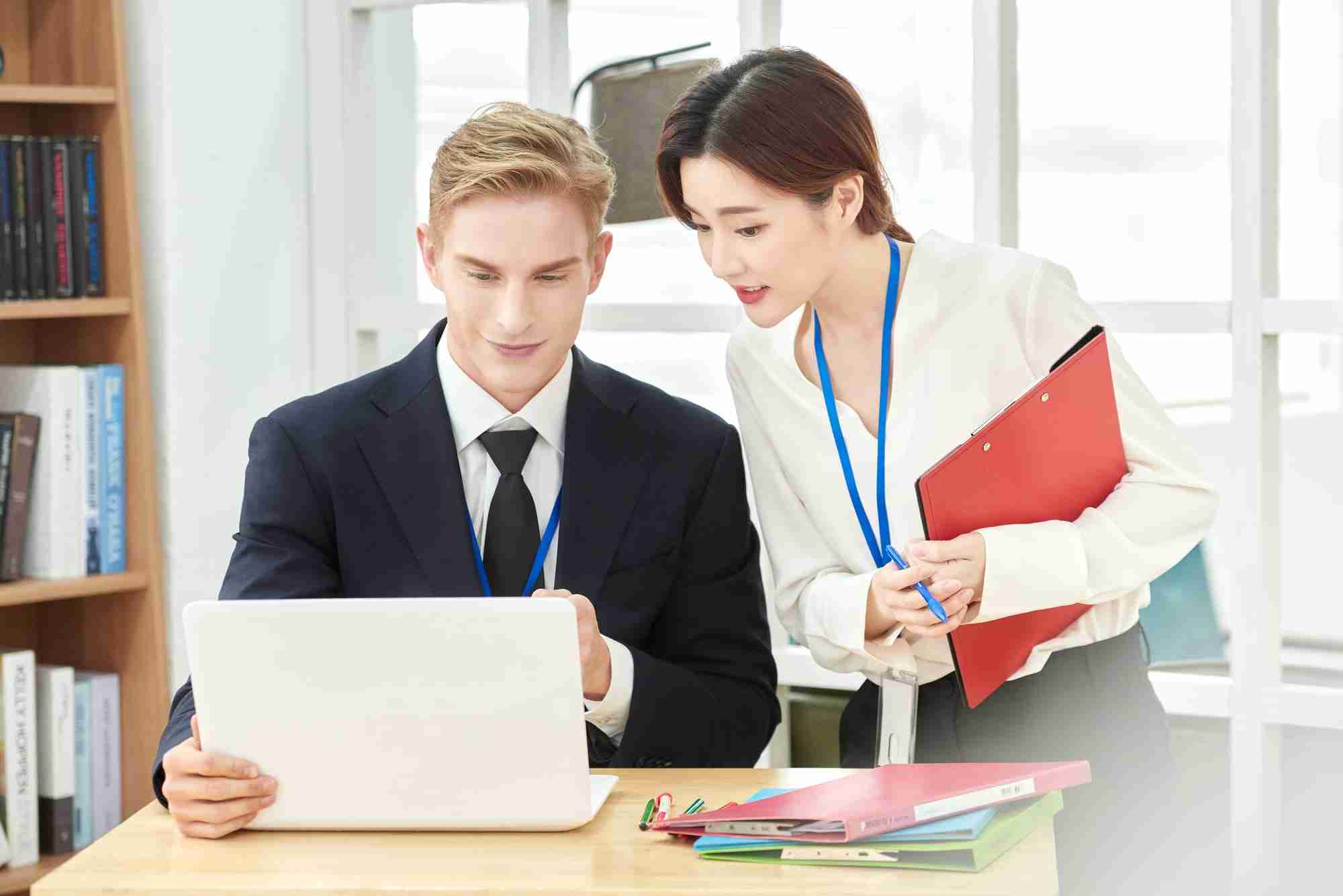 外国人と一緒に働いてる方、職場環境どうですか？
