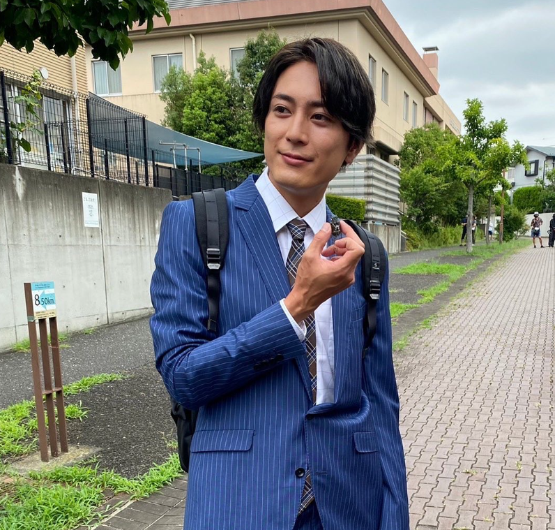 イケメンのスーツ姿が見たい!Part4
