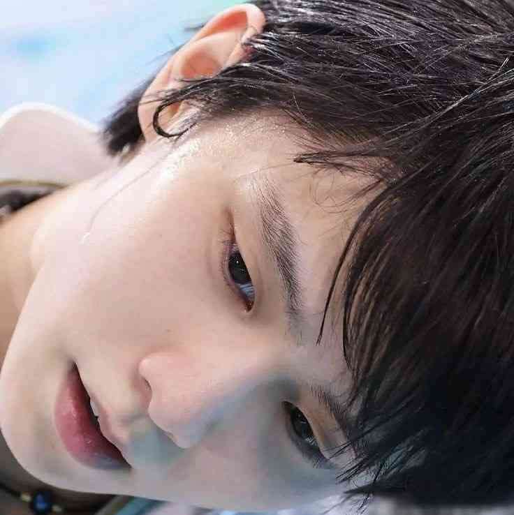 羽生結弦の1枚の写真が、アメリカの葛飾北斎展で飾られる。その理由がエモかった。