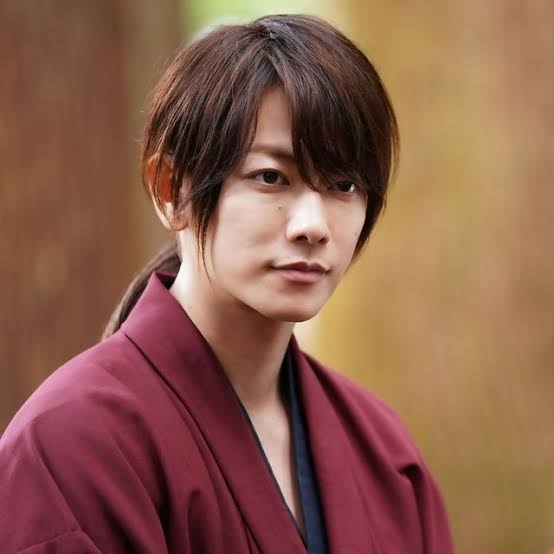 自分に似ている男性芸能人で挨拶