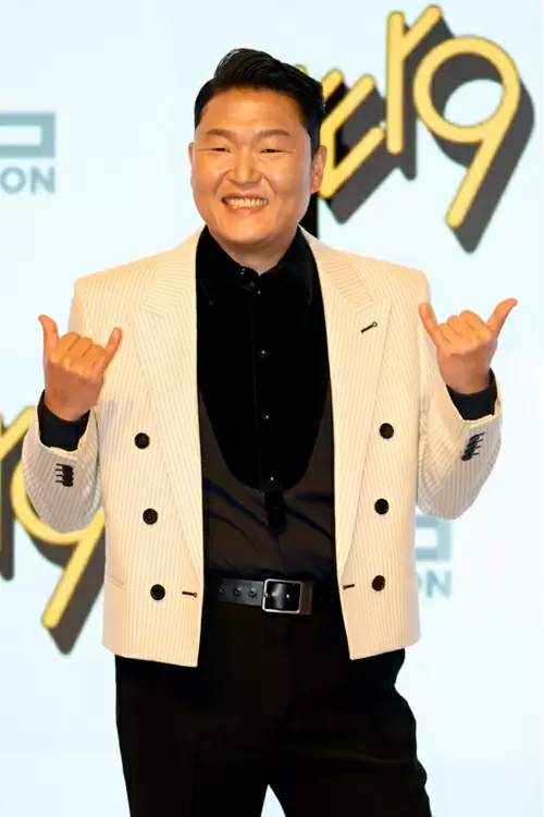 自分に似ている男性芸能人で挨拶