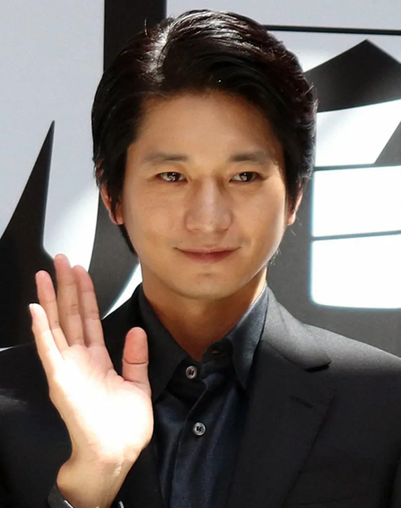 自分に似ている男性芸能人で挨拶