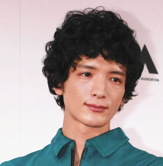 自分に似ている男性芸能人で挨拶