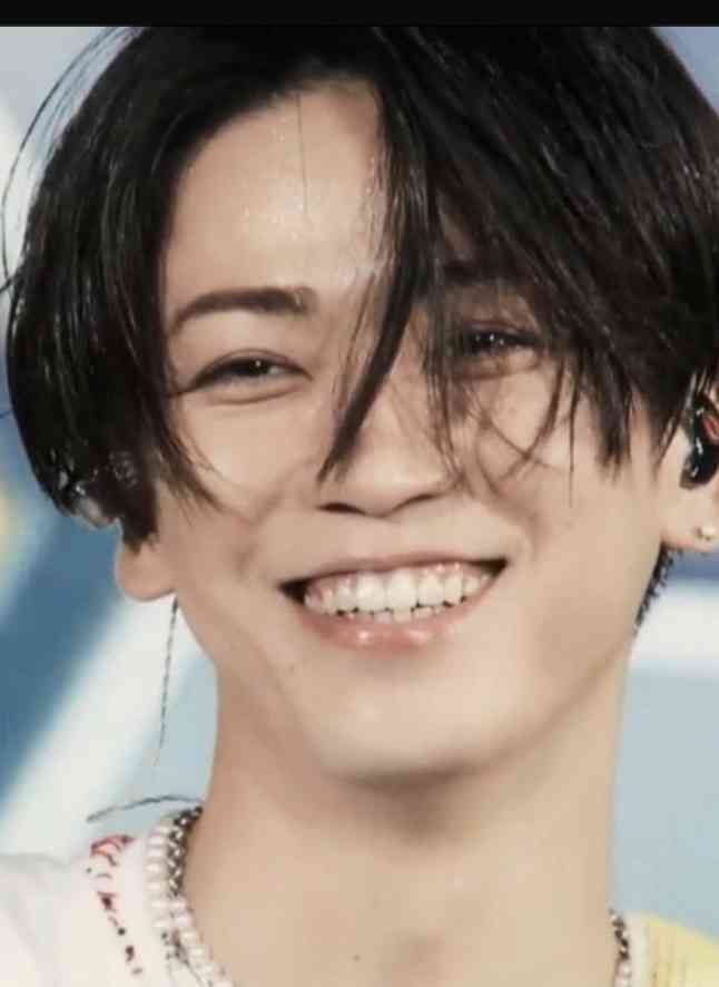 自分に似ている男性芸能人で挨拶