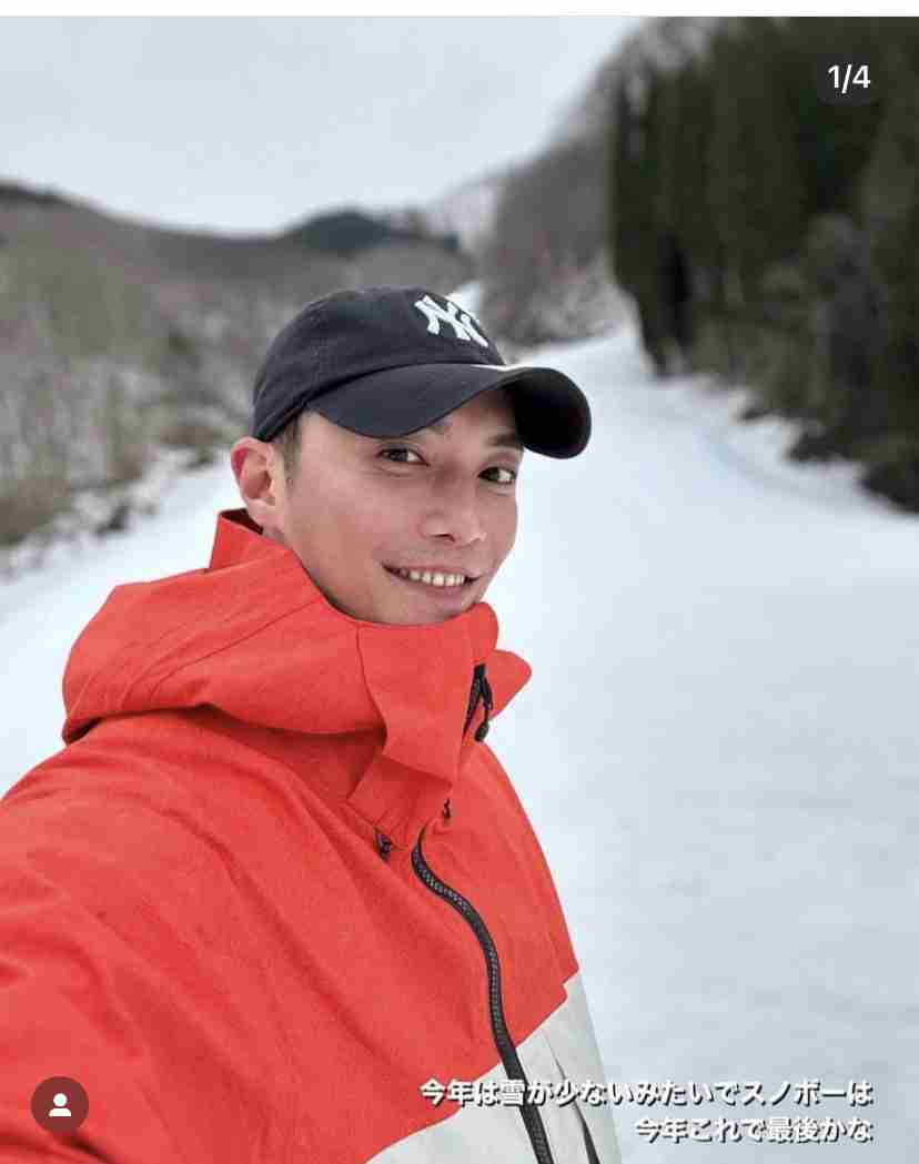 電撃引退から7年…元・成宮寛貴さん、新田真剣佑との豪華2ショットでオーラ健在!「破壊力凄い」