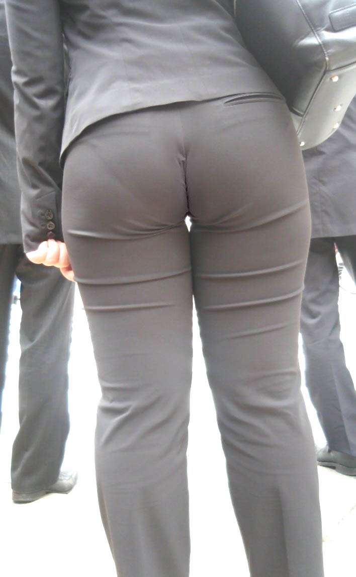 パンツスタイル時の後ろ姿が気になる