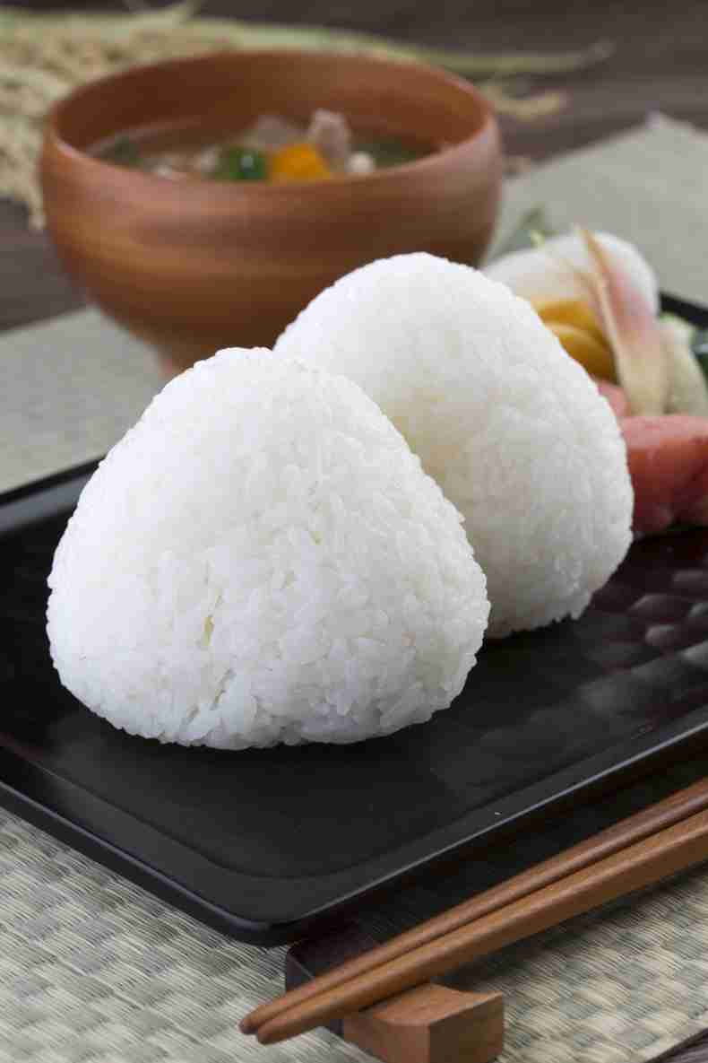 塩にぎり、このレシピを試したら概念覆された。冷めてもふわっとしててめちゃくちゃ旨い「2合一瞬で消えた」