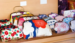 [急募]外国人にあげる日本っぽい物と言えば？