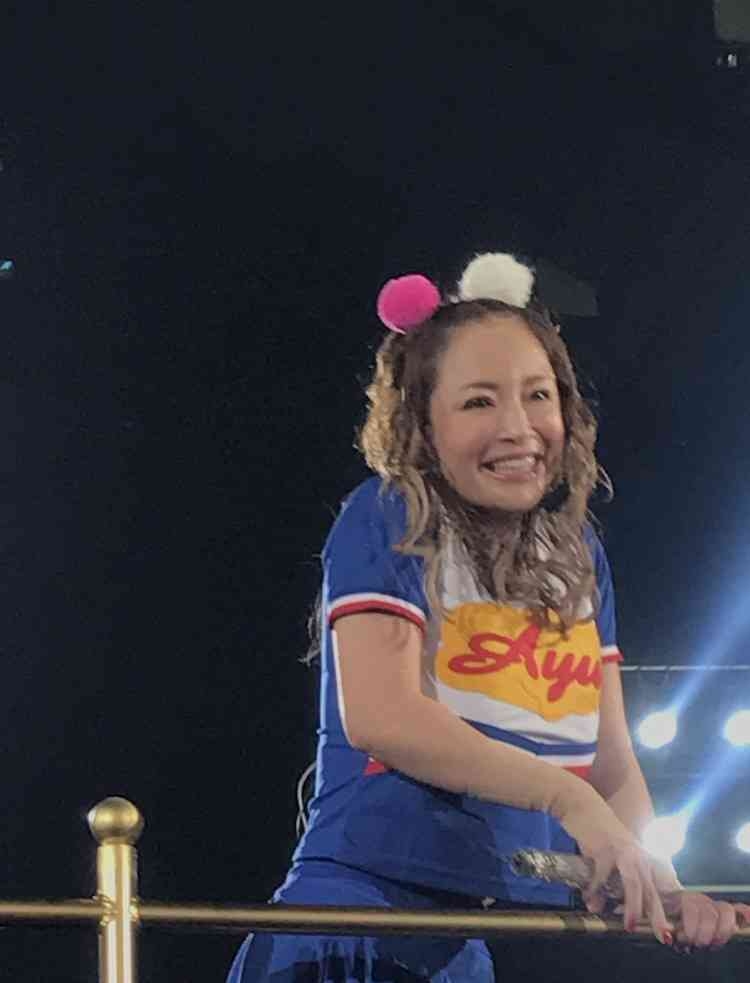なんだこの衣装…となった芸能人の衣装