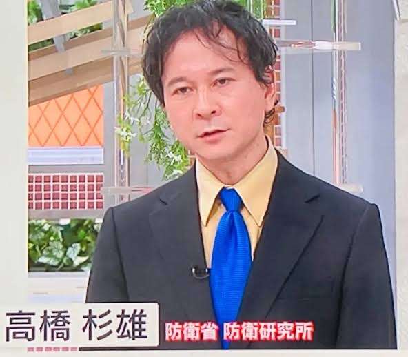 「見たいな。Aさんの胸」テレビ番組に引っ張りだこの安全保障専門家が人妻に送った「卑猥メール」