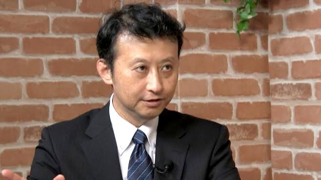 「見たいな。Aさんの胸」テレビ番組に引っ張りだこの安全保障専門家が人妻に送った「卑猥メール」