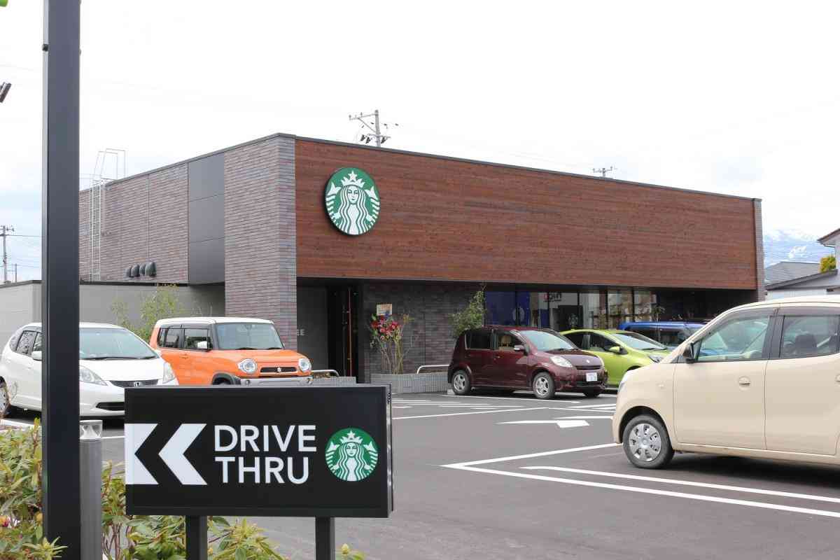 国道沿いにありがちな店