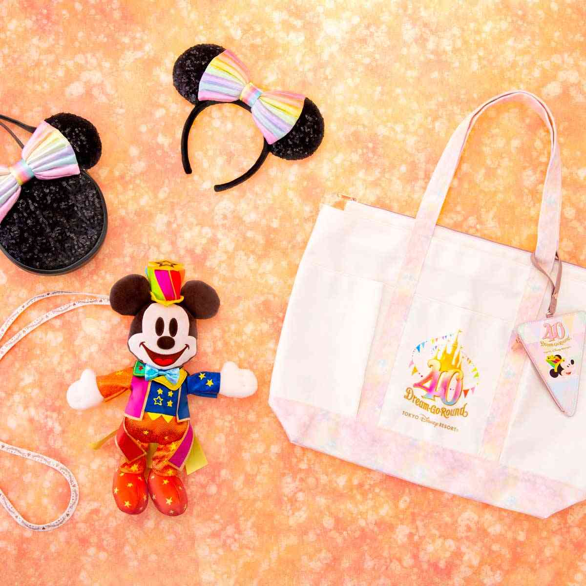 街中にミッキー&ミニーら登場で大歓声 浦安市&TDR40周年&千葉県誕生150周年パレード