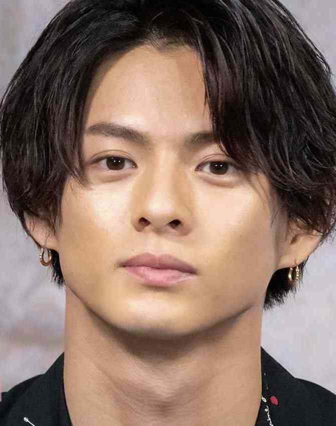 キンプリ平野紫耀は「本当に天然」スタッフも騒然、俳優シフトを加速させた“元カノトーク”