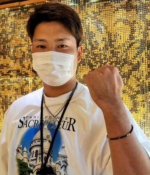 原英莉花の「匂わせ」をお立ち台でバッサリ“神回避”…おかげで村上宗隆は人気ウナギ上り