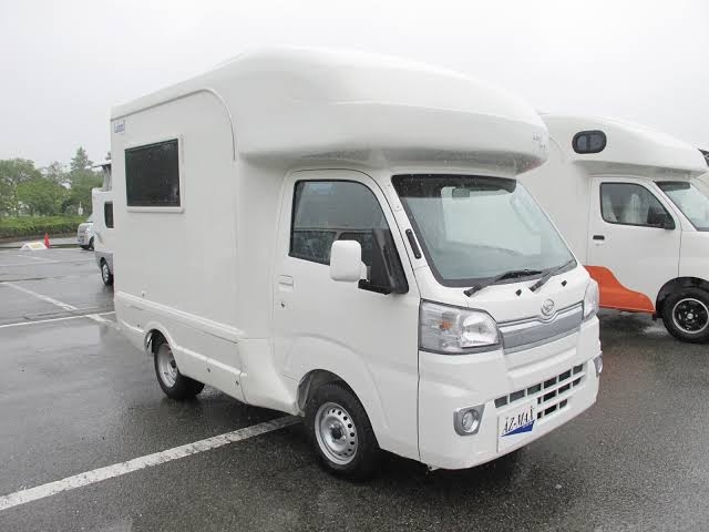 「新型は何が良い？」 アンダー200万円からのトヨタ「快適ミニバン」が人気！ 車中泊も楽な「シエンタ」の現状