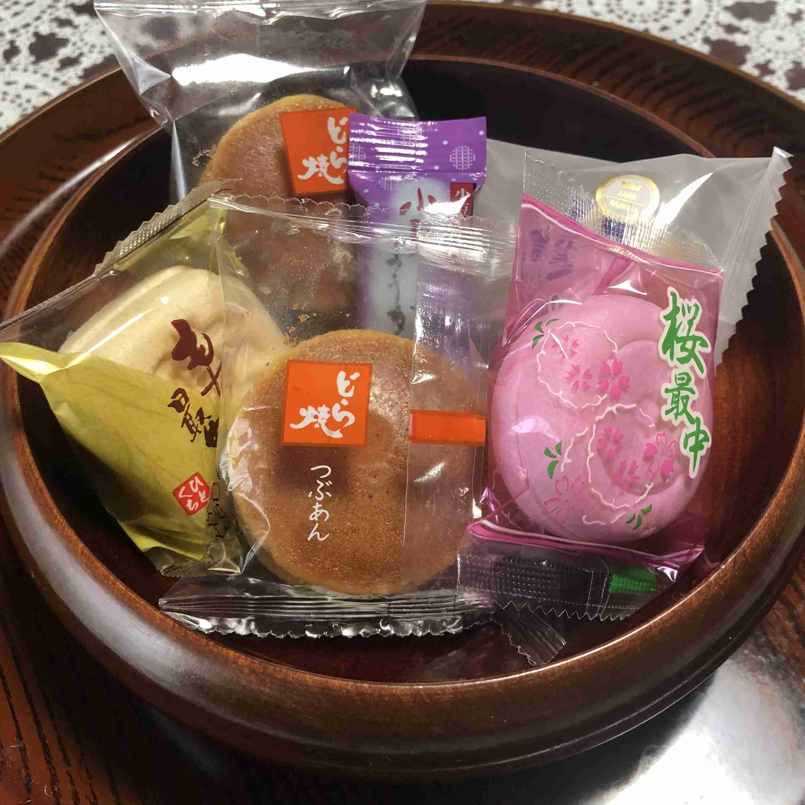 和菓子離れとお茶離れ…“合わせて解決”の新商品が人気　老舗菓子店が奮闘＝静岡・熱海市