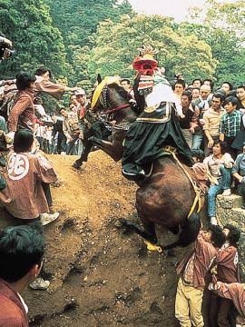 伝統行事か動物虐待か…4年ぶり復活「上げ馬神事」　三重県桑名市のツイッターには批判の声