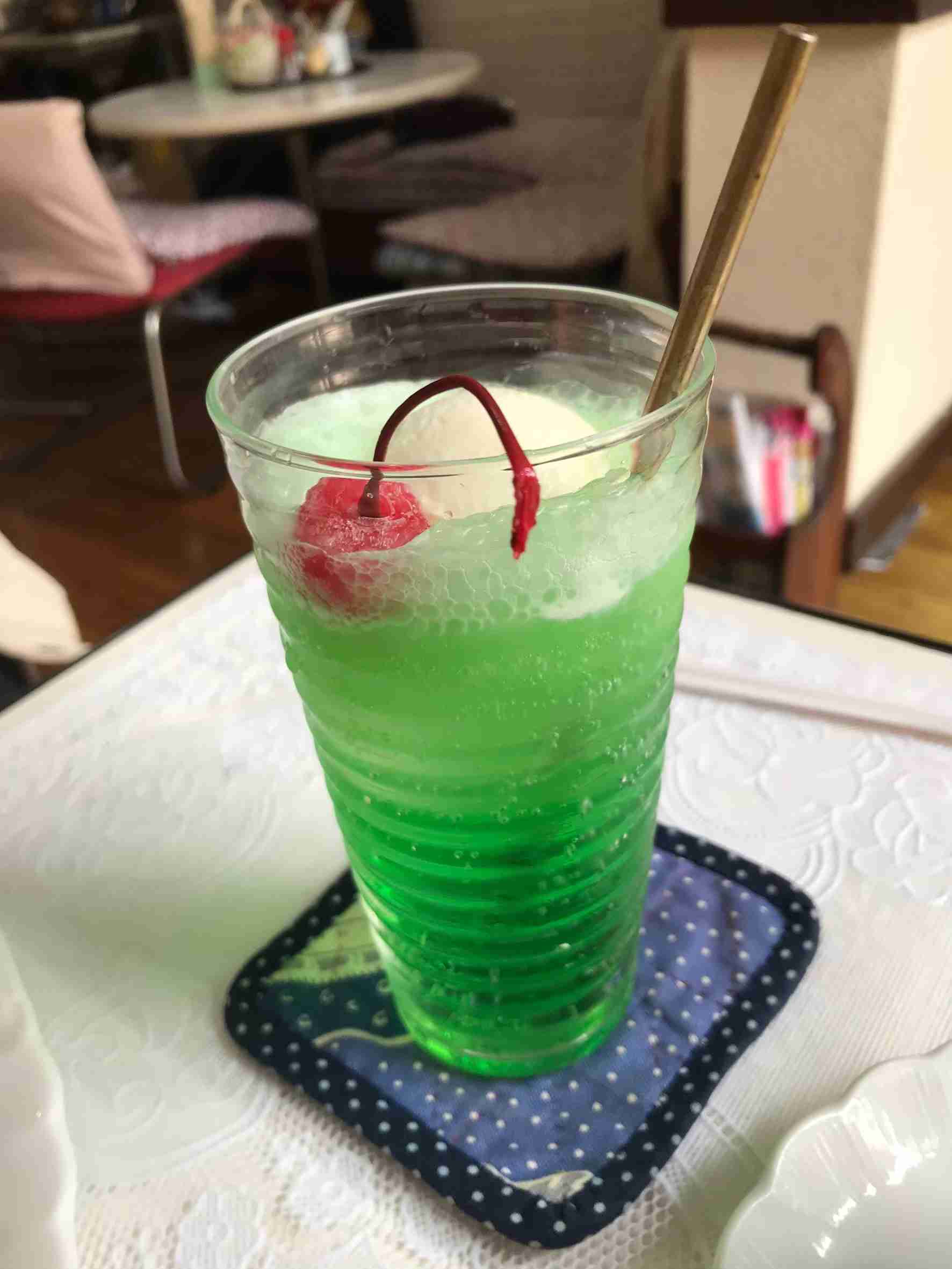 子供の頃、喫茶店・カフェで何飲んでましたか？