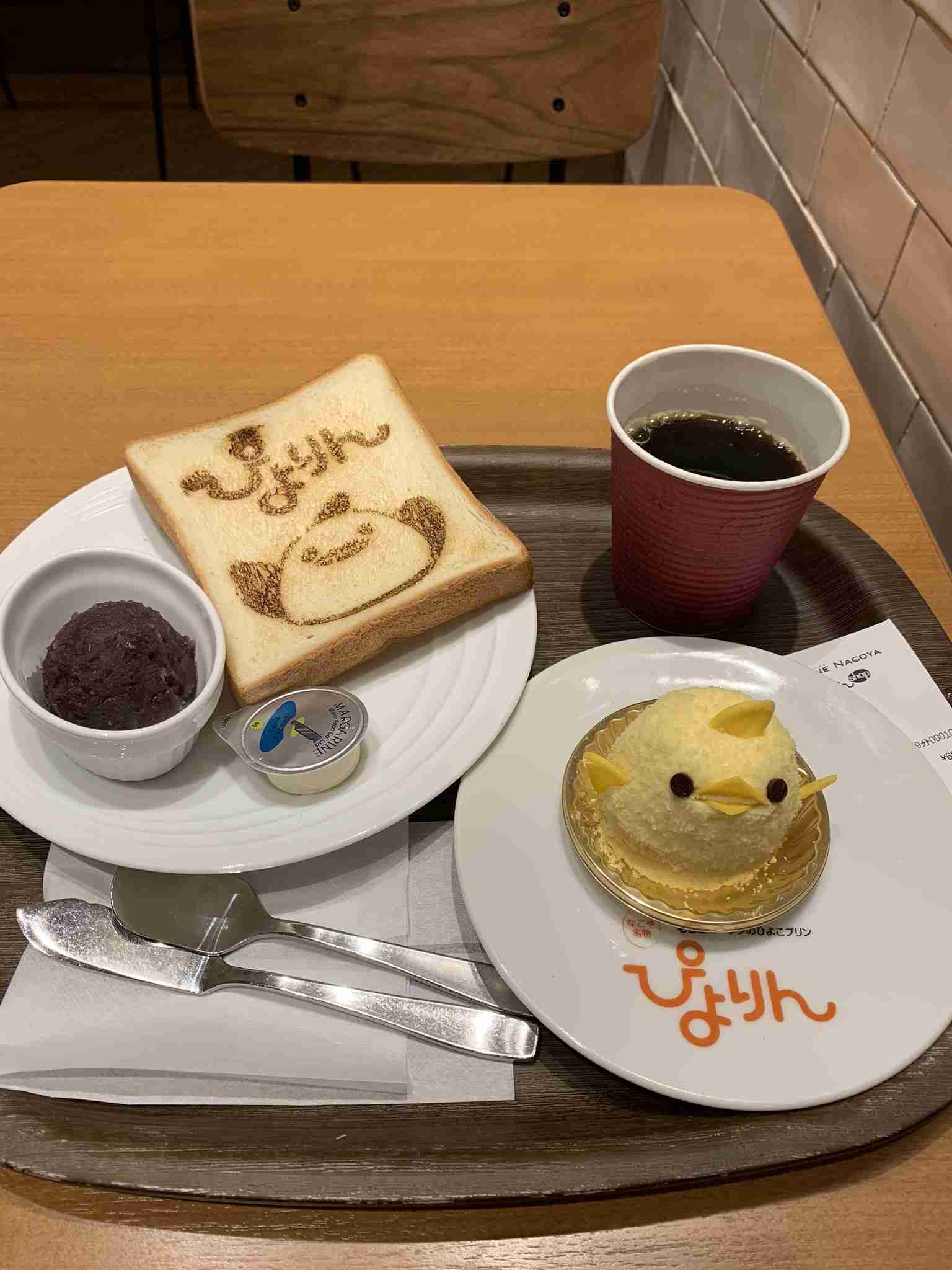名古屋の〝かよわい〟スイーツ「ぴよりん」大阪で限定販売したら争奪戦に 崩れやすさ逆手、持ち運びチャレンジがSNSで人気