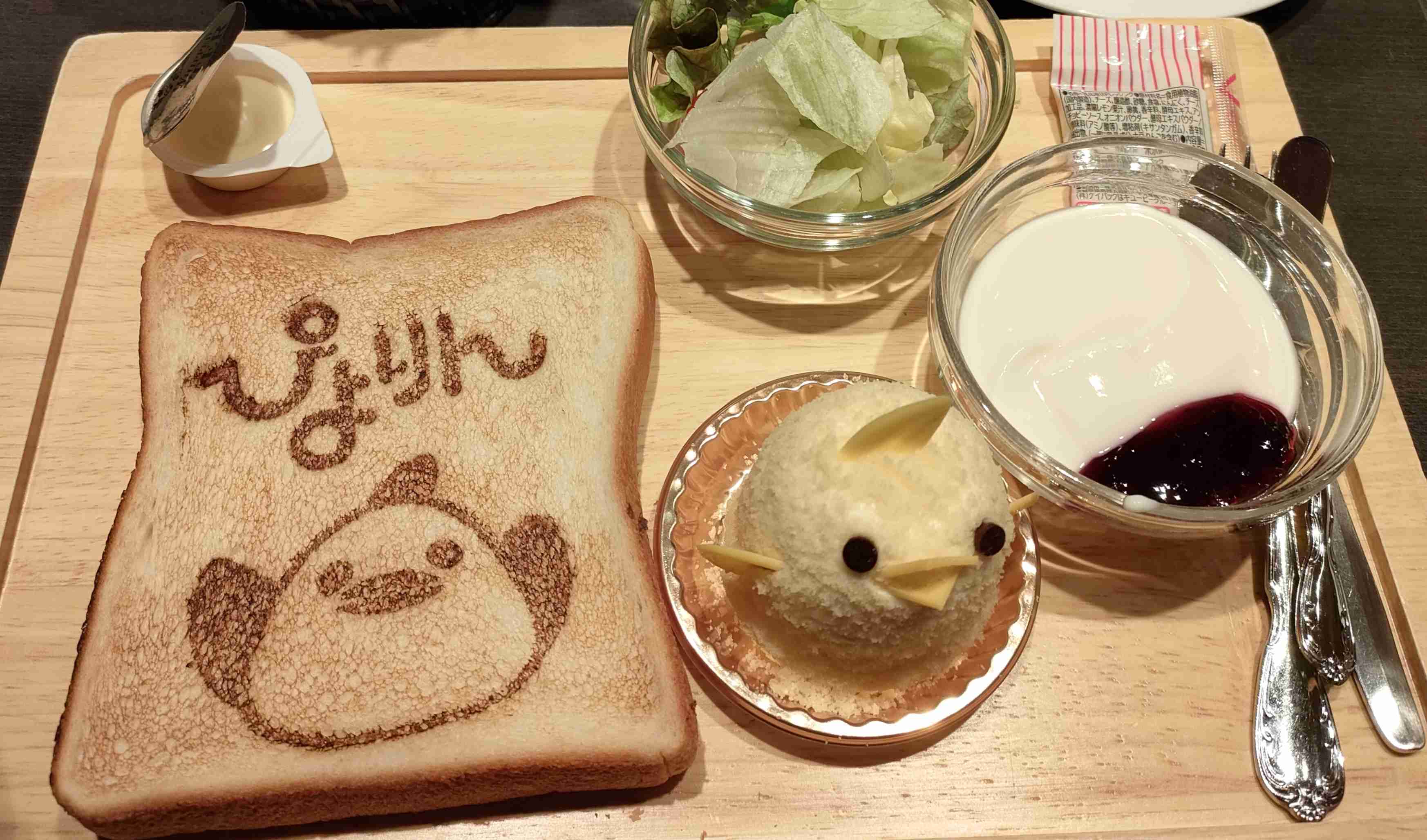 名古屋の〝かよわい〟スイーツ「ぴよりん」大阪で限定販売したら争奪戦に 崩れやすさ逆手、持ち運びチャレンジがSNSで人気