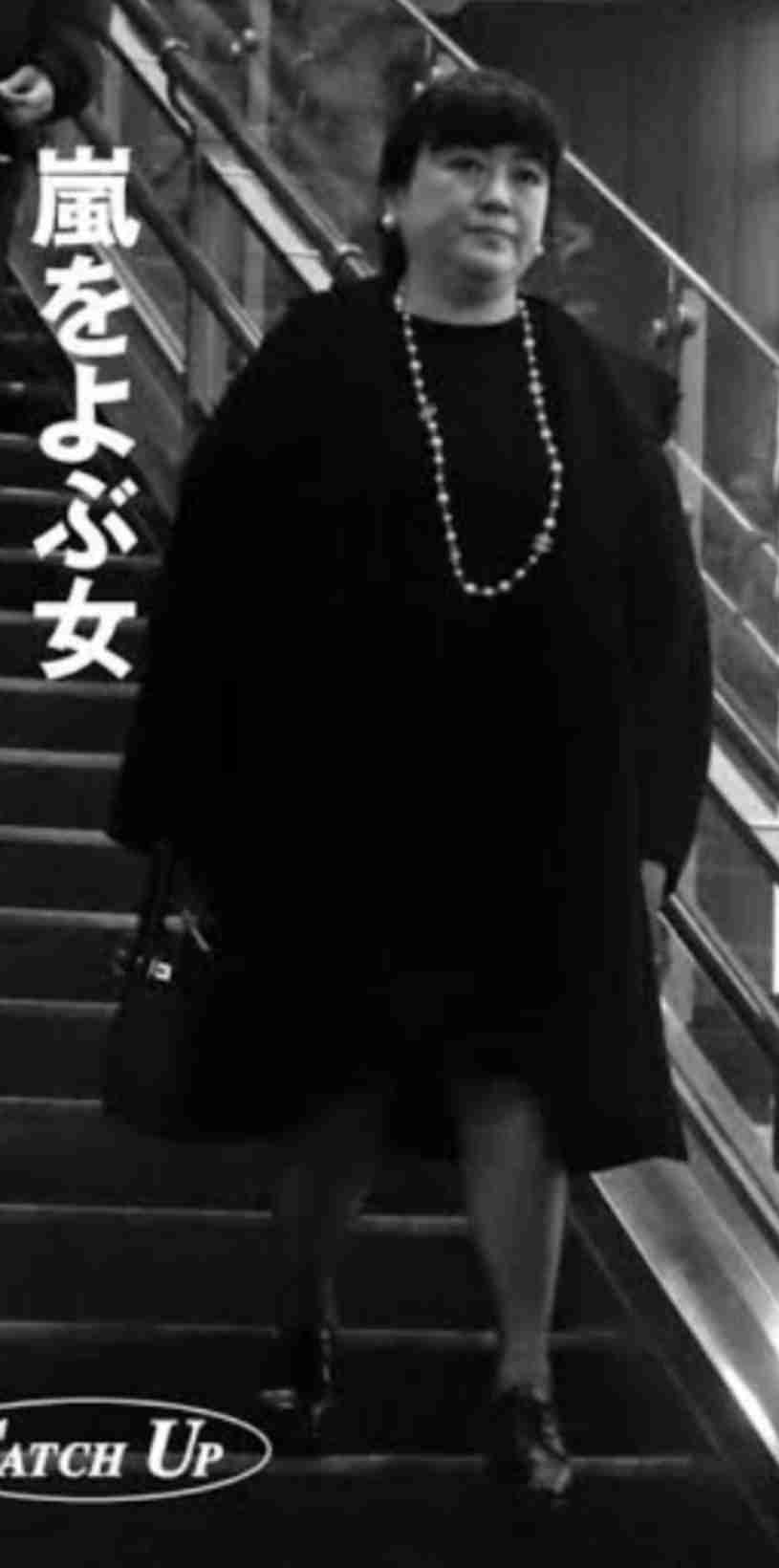 ジャニー氏性加害問題を藤島ジュリー景子社長が謝罪、計4度頭下げ　女優業引退後初の表舞台