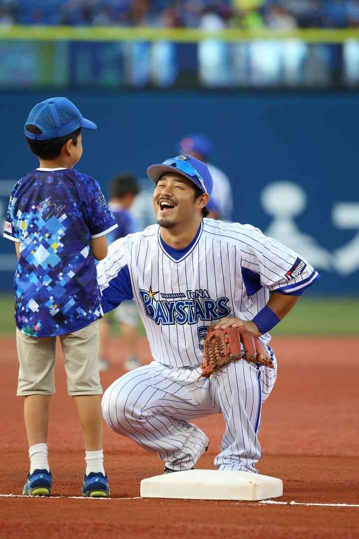 DeNA-ヤクルトが警告試合 死球の宮崎激怒で一触即発の乱闘騒ぎ 関根がマウンドに詰めよる