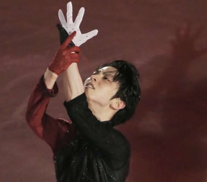 羽生結弦の1枚の写真が、アメリカの葛飾北斎展で飾られる。その理由がエモかった。