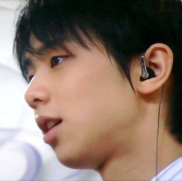 羽生結弦の1枚の写真が、アメリカの葛飾北斎展で飾られる。その理由がエモかった。