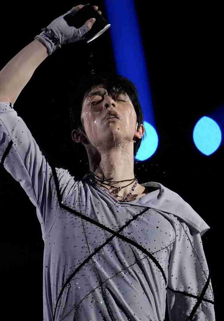 羽生結弦の1枚の写真が、アメリカの葛飾北斎展で飾られる。その理由がエモかった。