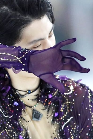 羽生結弦の1枚の写真が、アメリカの葛飾北斎展で飾られる。その理由がエモかった。
